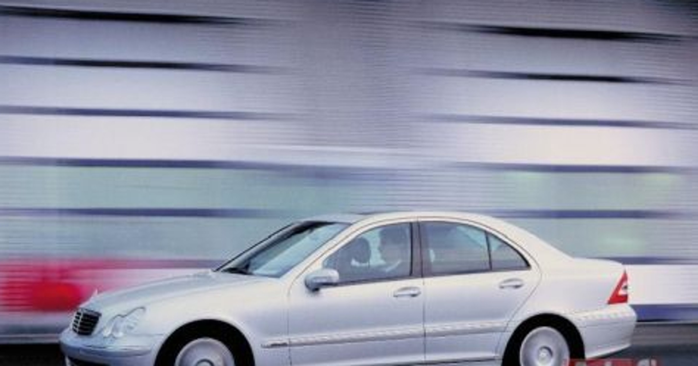 Audi A4 2.0, BMW 320i, Mercedes C 180 Avantgarde, Volvo S60 2.4 - Czterokołowy król