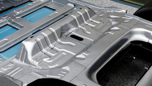 Ugaszenie elektryka nie będzie trwało dłużej niż auta spalinowego. Renault udostępnia patenty