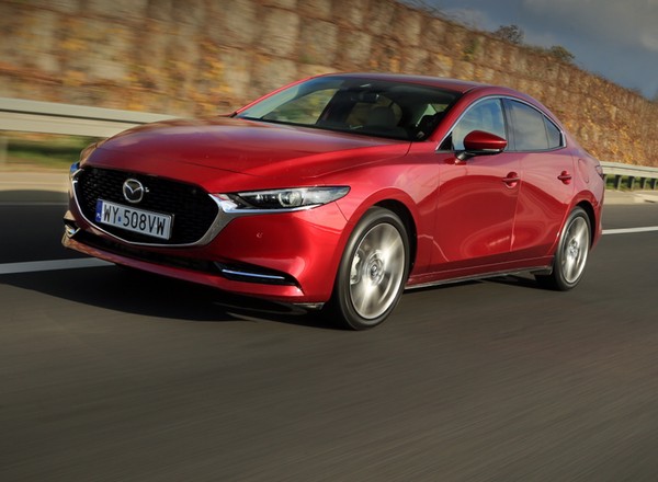 Mazda 3 Skyactiv-X 180 KM – cicha rewolucja