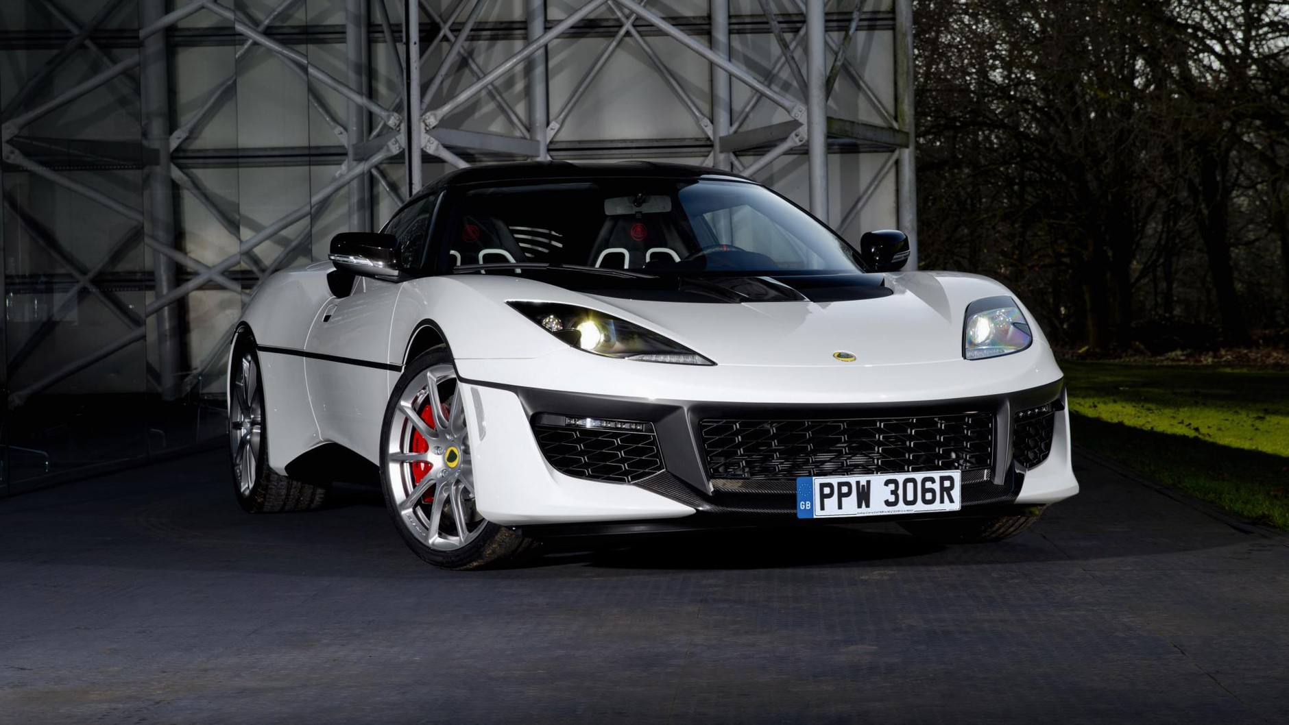 Lotus Evora Sport 410 - na cześć Jamesa Bonda