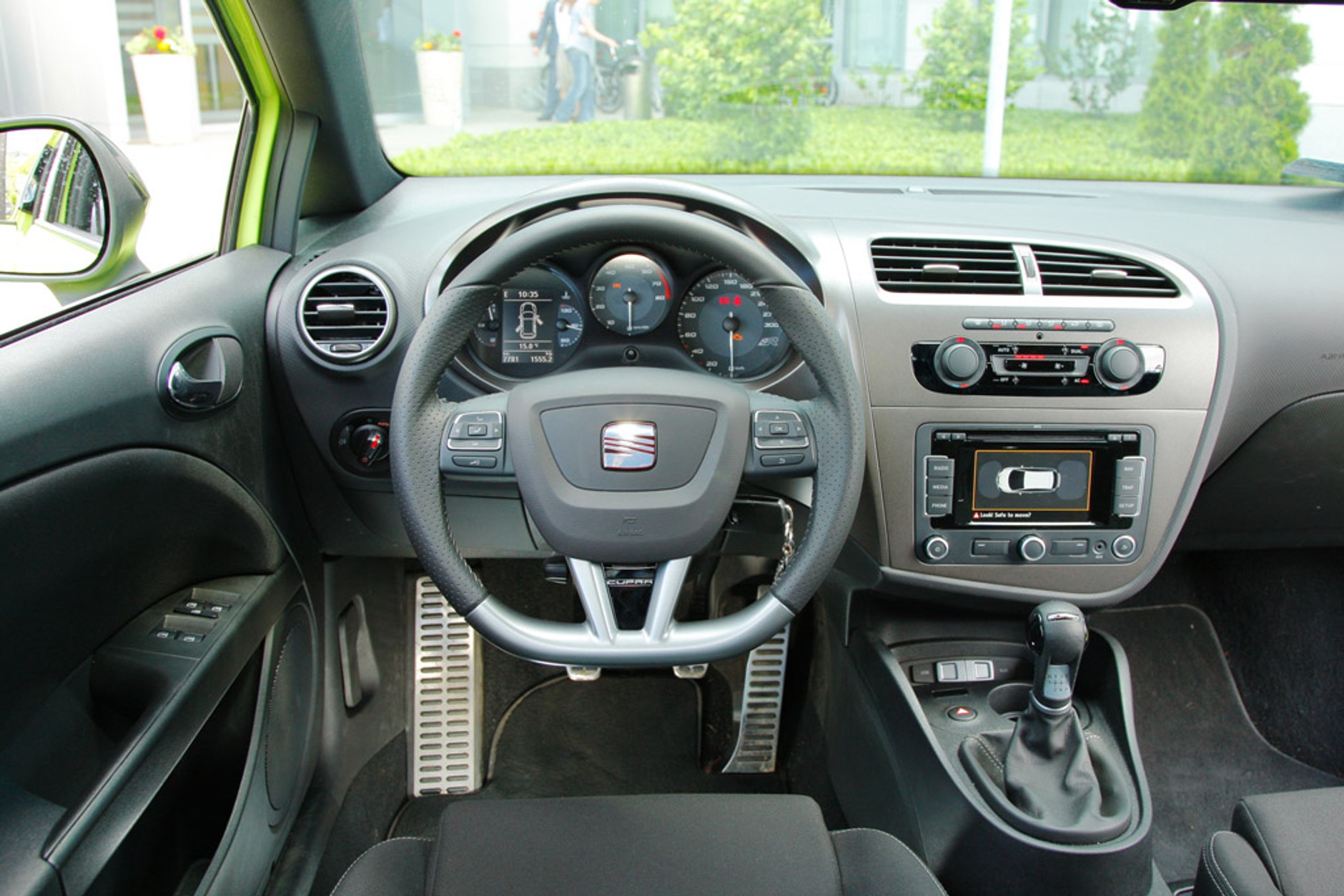 Seat Leon Cupra R: uwodzi wyglądem i zachwyca osiągami