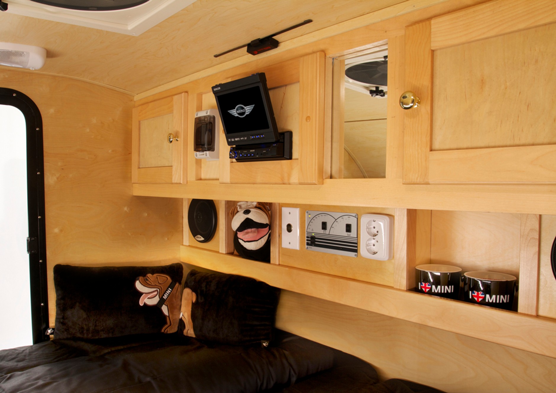 Mini jedzie na kemping?