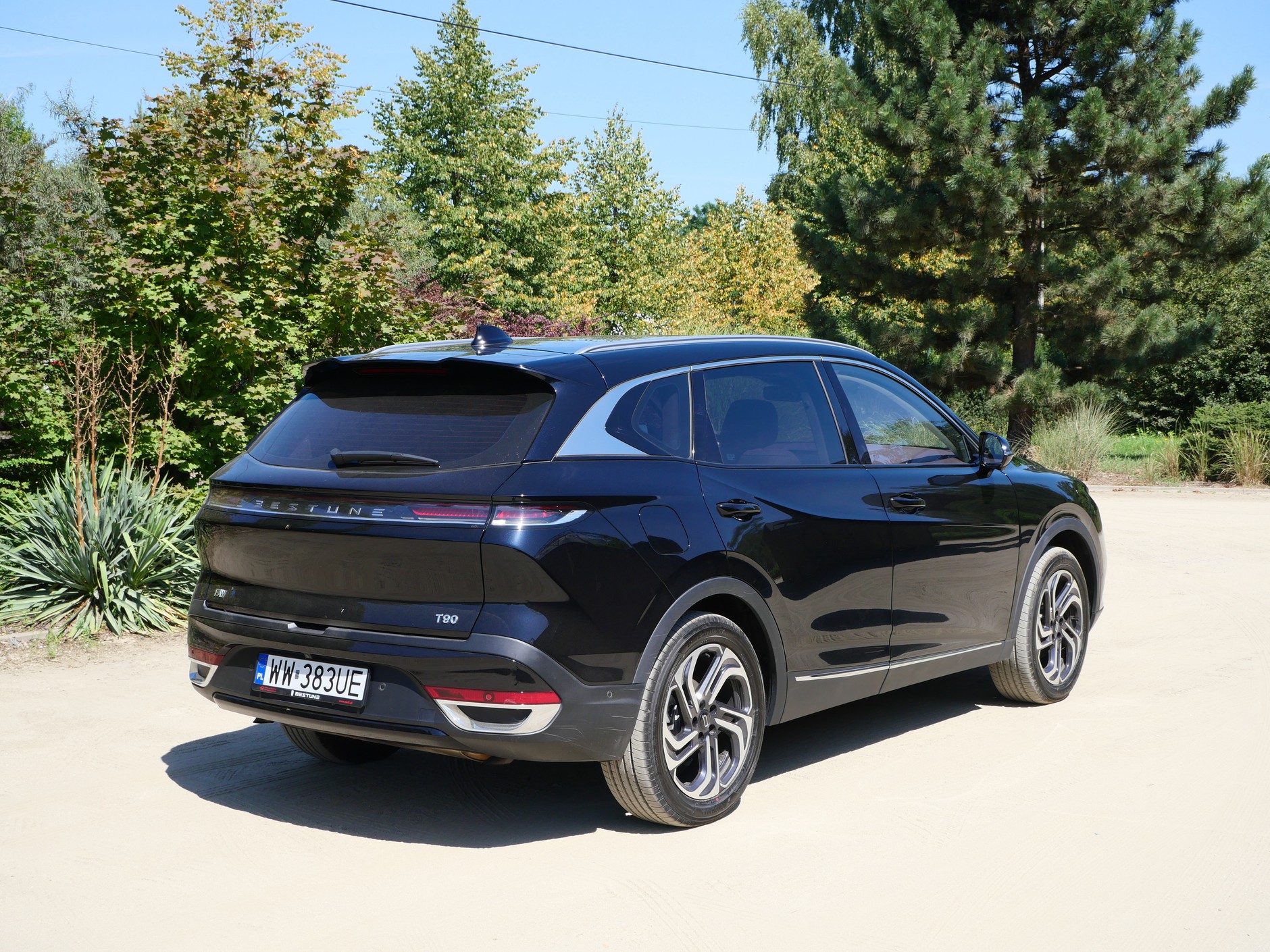 Bestune T90
