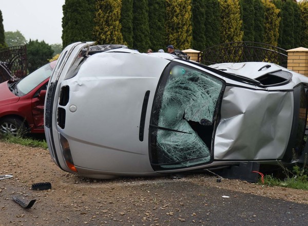 Pijany kierowca BMW zaczął uciekać na widok policji. Skończyło się to tragicznie