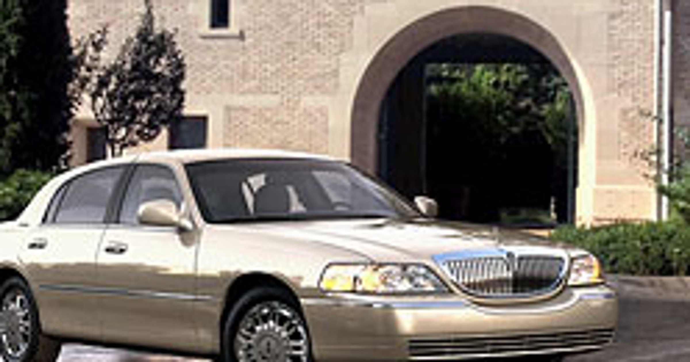 Lincoln Town Car – prawdopodobny koniec jednego z ostatnich prawowitych Amerykanów