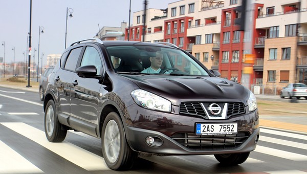 Nissan Qashqai: auto pod nadzorem kamer