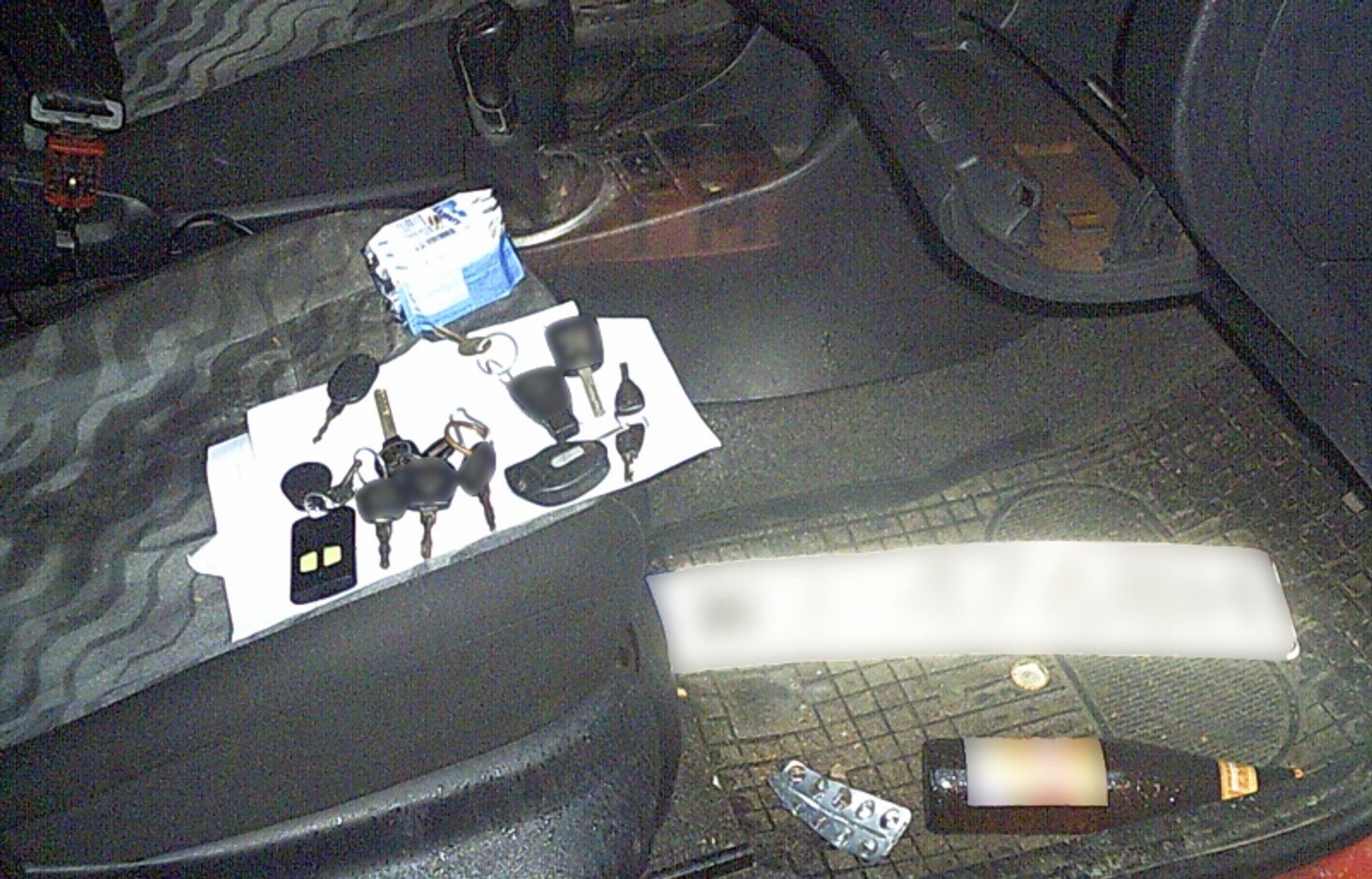 Podejrzany samochód na warszawskim Ursynowie