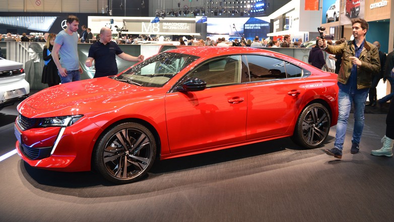 Gwiazda salonu w Genewie, czyli Peugeot 508