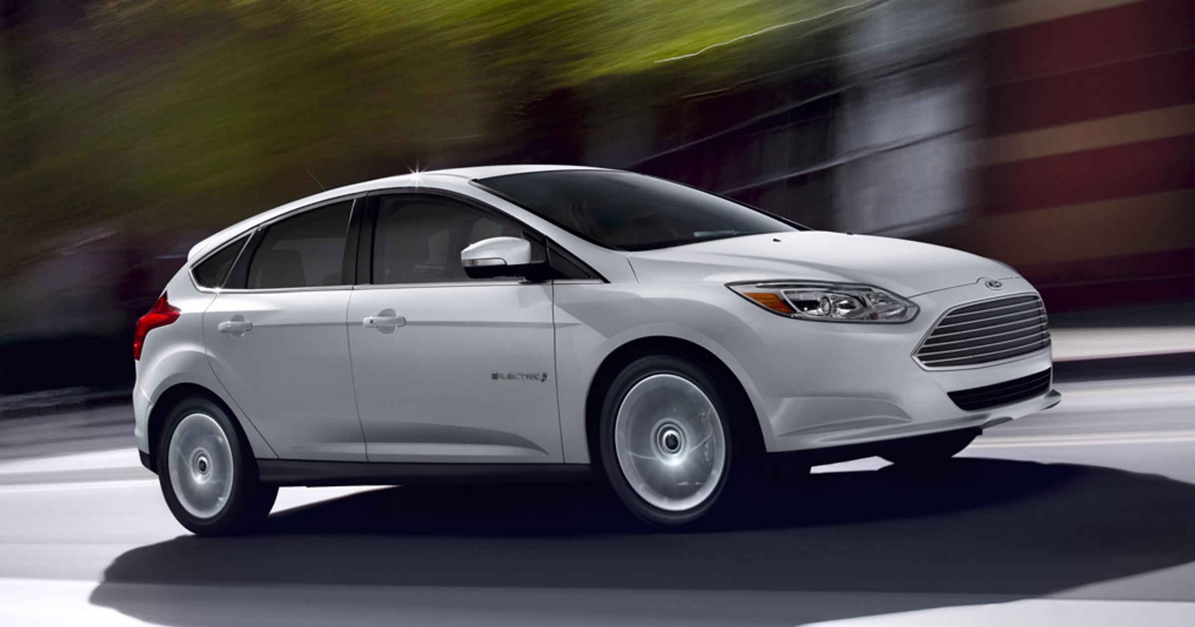 Ford stawia na prąd. Oto elektryczna rodzina Focusa