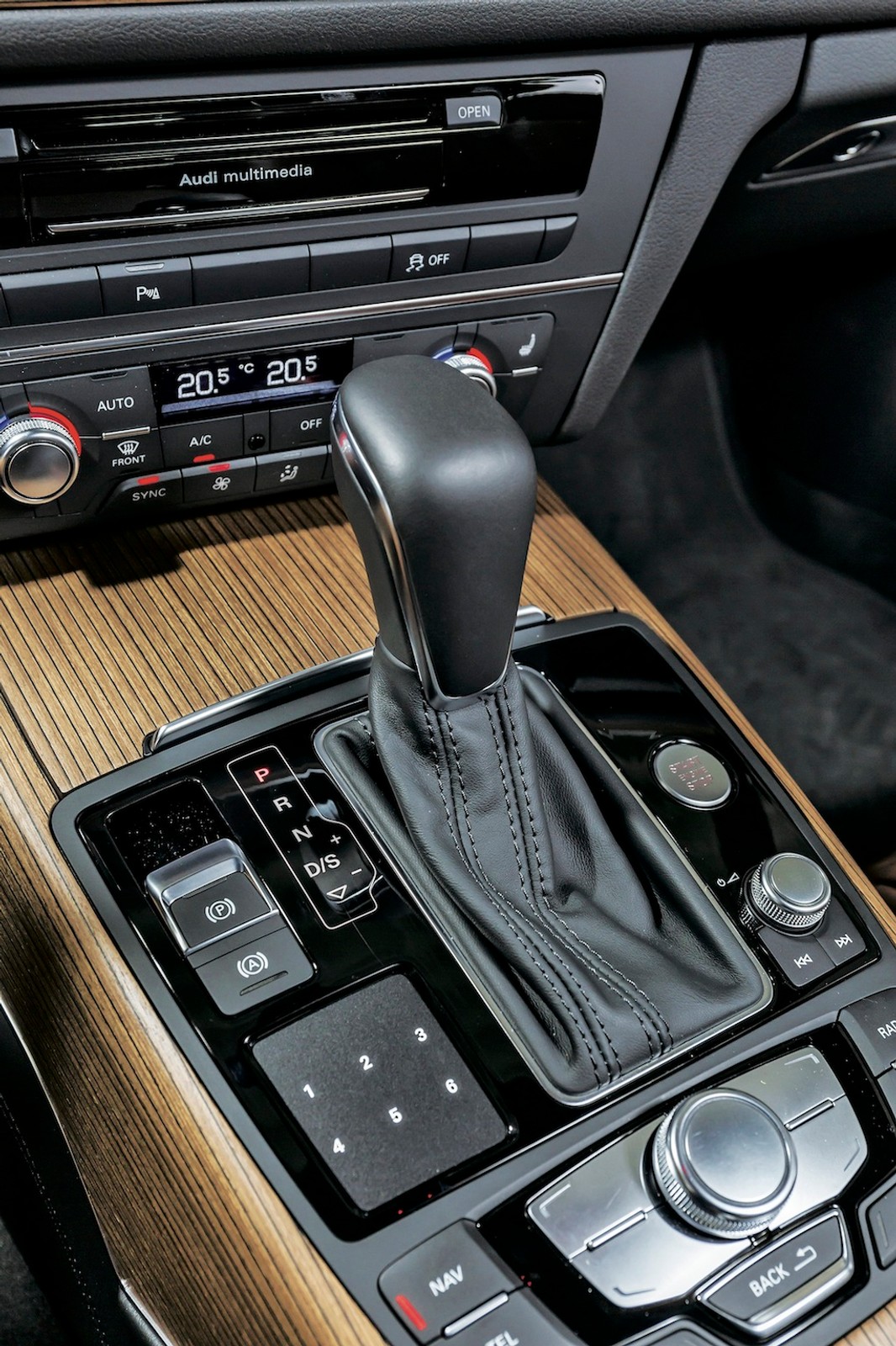 Audi A6, BMW serii 5, Mercedes klasy E