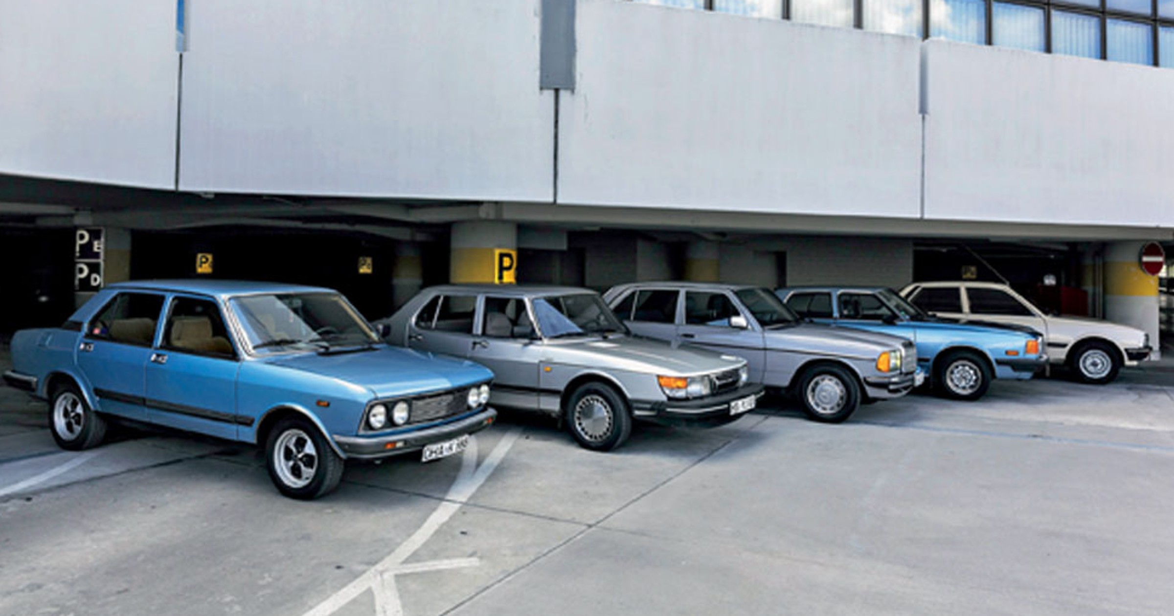 Fiat 132 kontra Mazda 929L, Mercedes 200, Peugeot 505 i Saab 900 - Czy liczy się tylko schabowy?