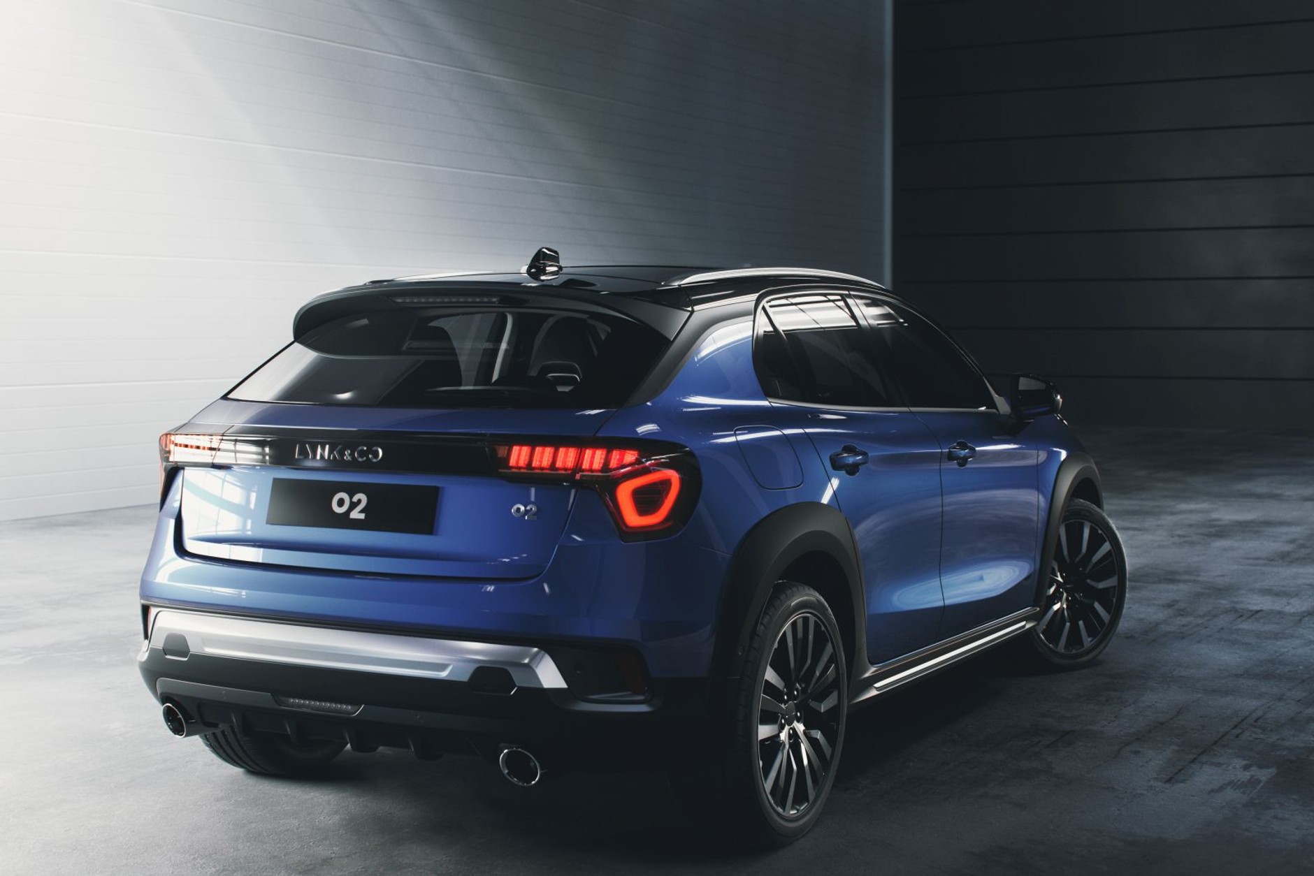 Lynk & CO 02