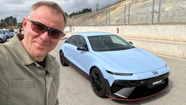 Jeździłem Hyundaiem Ioniciem 6N w jego naturalnym środowisku. Na torze robi robotę