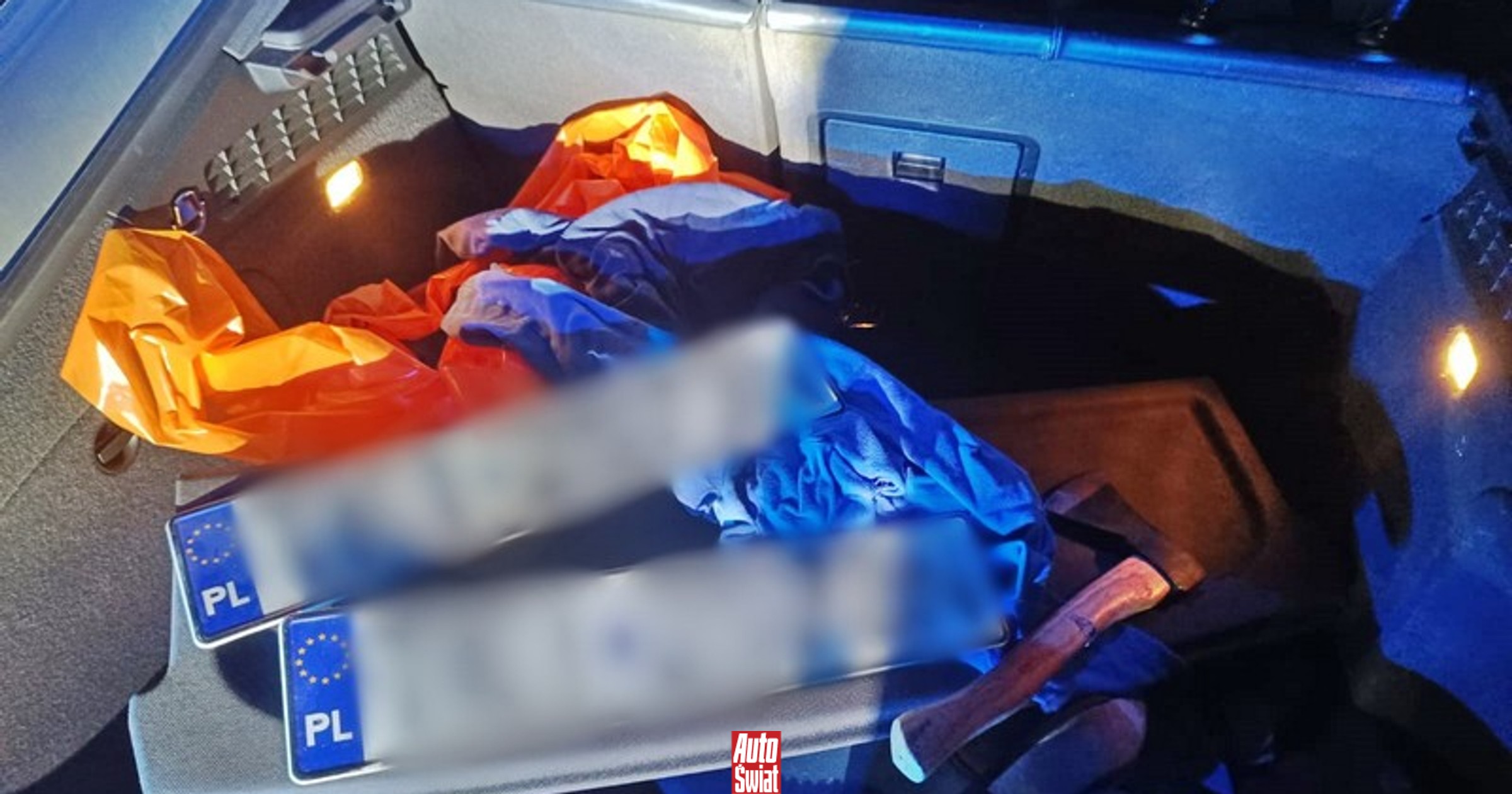 Sportowym audi uciekał przed policyjną Toyotą RAV4. Takiego finału się nie spodziewał