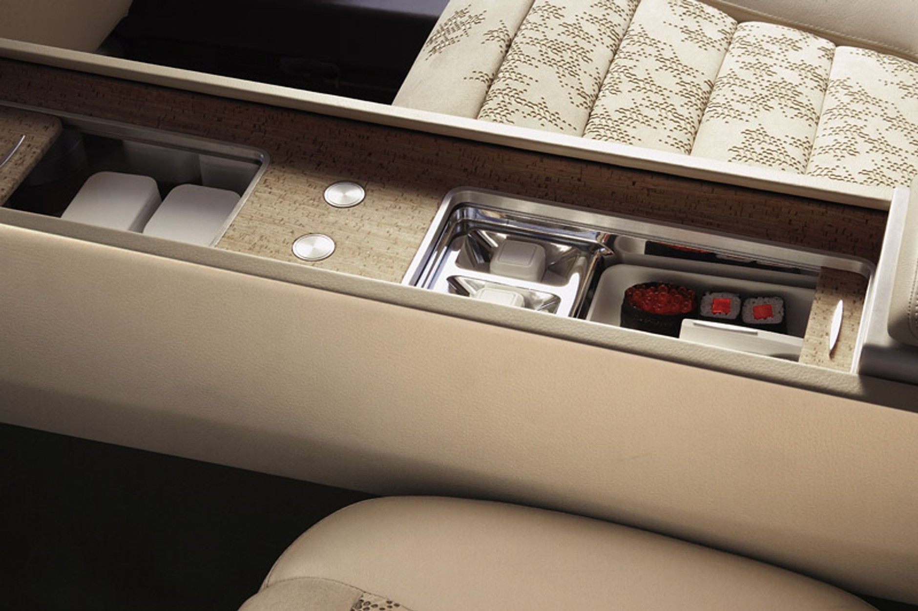 IAA Frankfurt 2007: Mercedes-Benz F700 – mistyczna nowoczesność