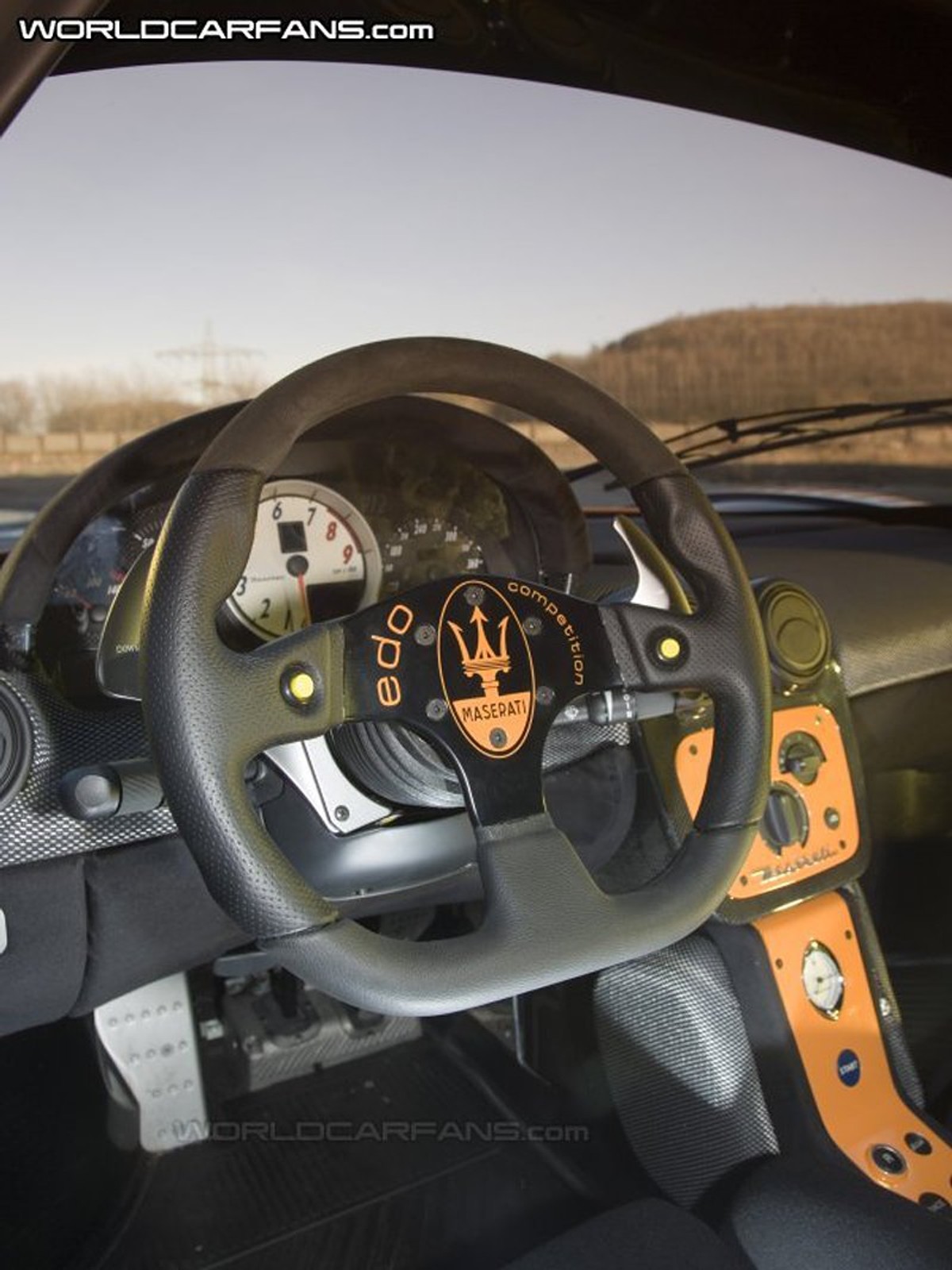 Edo MC12 XX: Super-Maserati i 800 koni