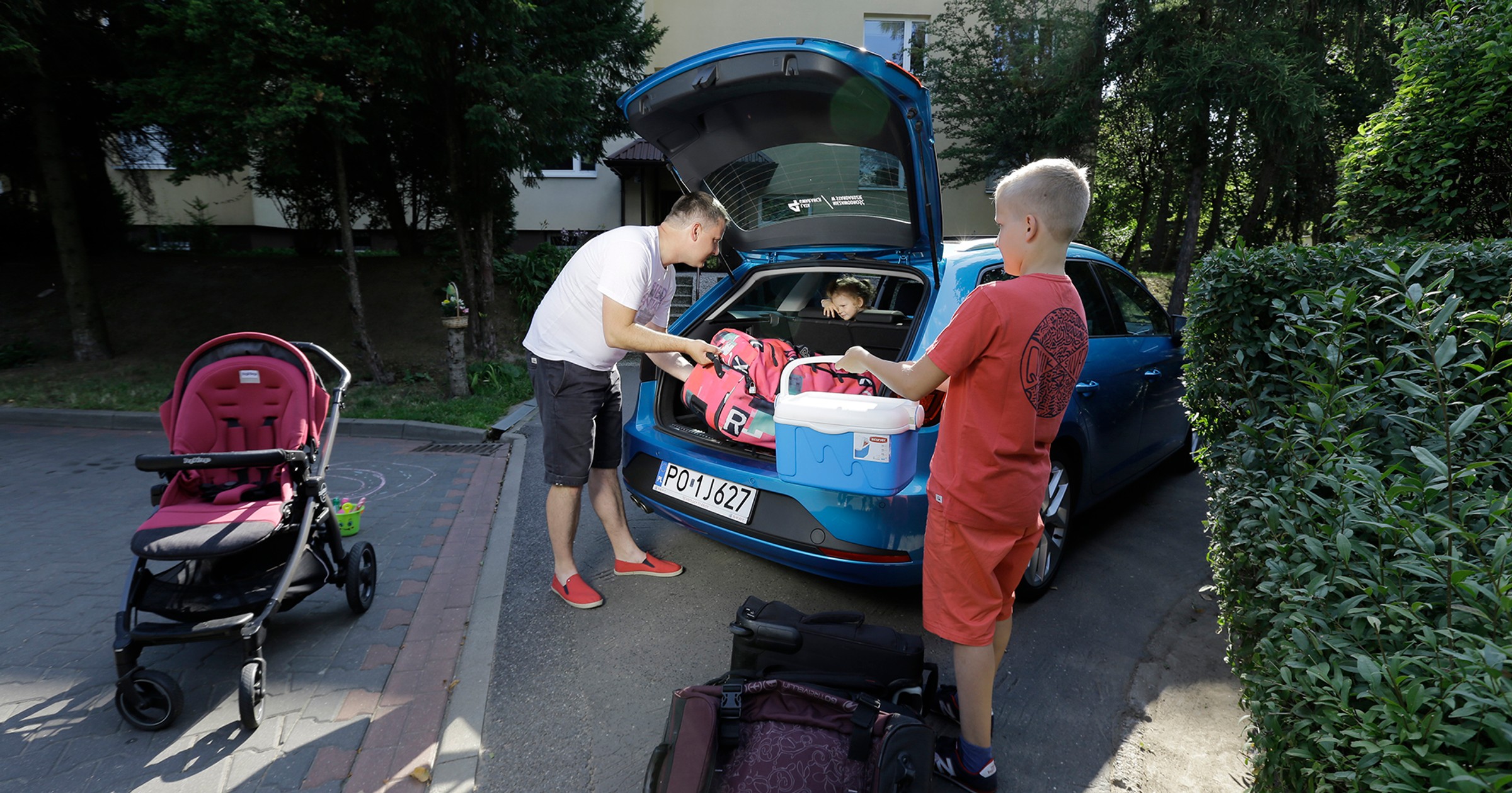 Wakacje pod pełną kontrolą! Radzimy, jak przygotować się do podróży autem