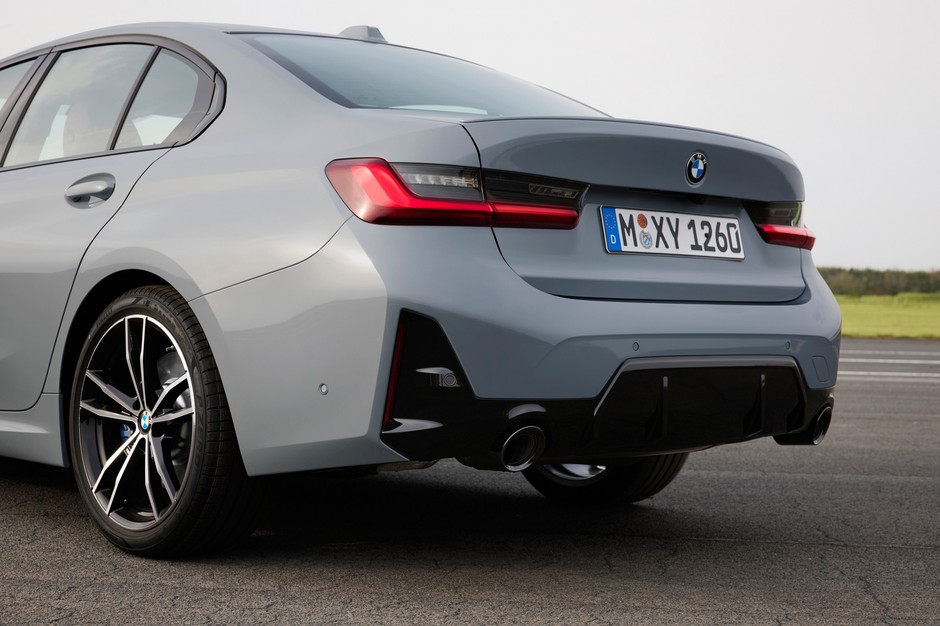 BMW serii 3 po face liftingu (2022)