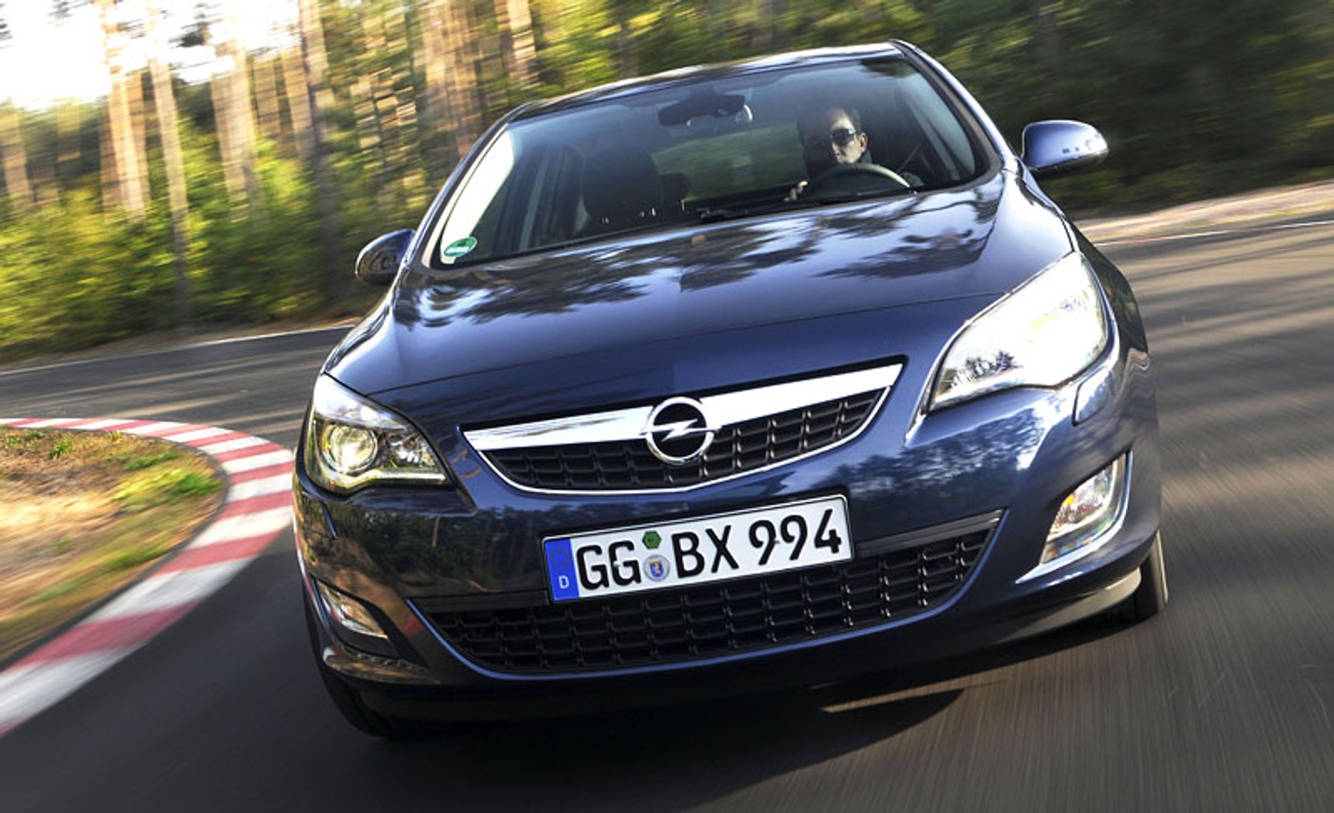 Opel Astra: pierwsze wrażenia z jazdy