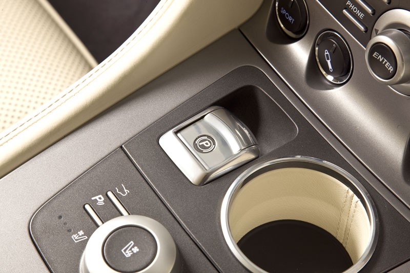 Aston Martin Rapide: cena od 139.950 funtów
