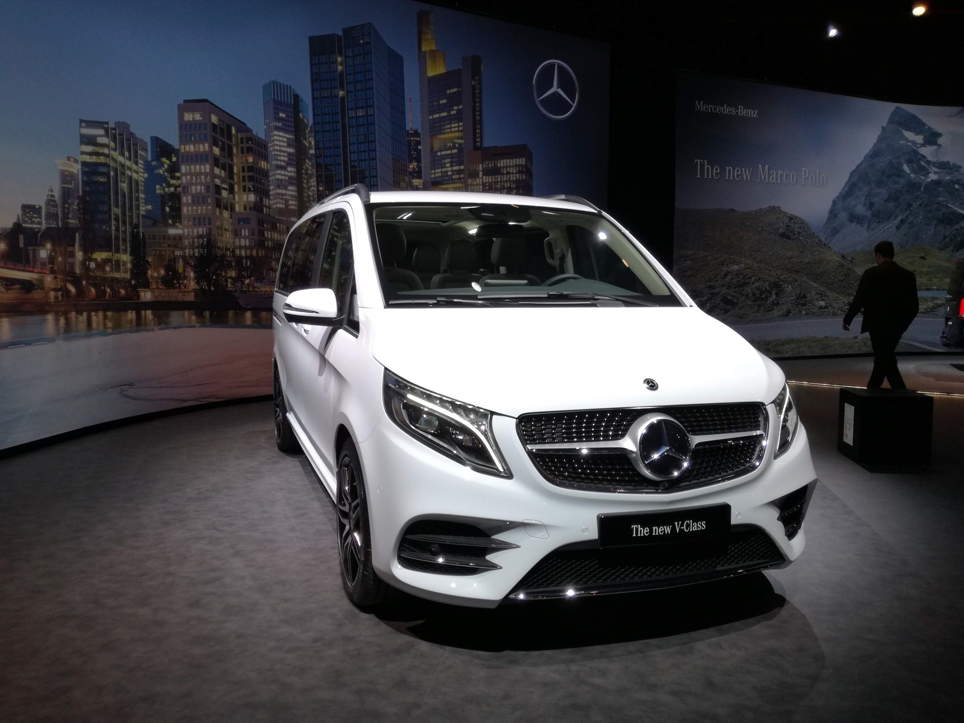 Mercedes V