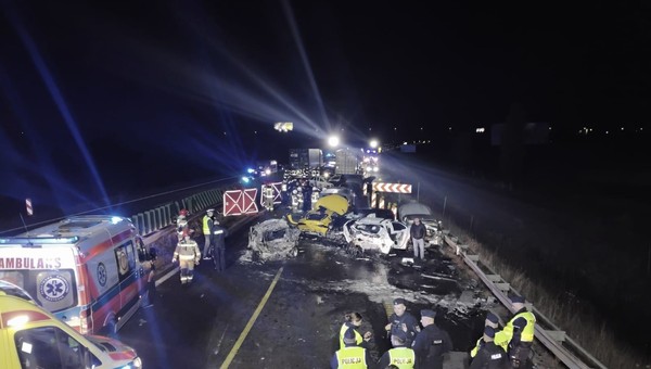 Nowe, szokujące informacje w sprawie karambolu na drodze S7. Kierowca przekroczył prędkość o 39 km na godz.