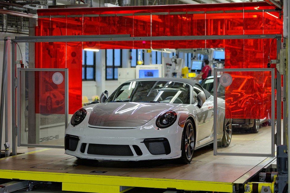 Porsche 911