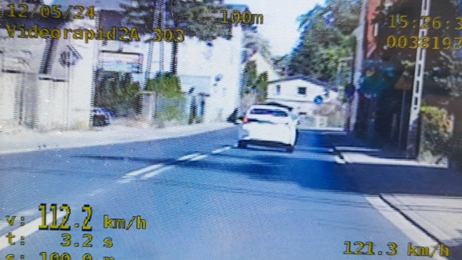 Obraz pochodzący z serwisu https://lubuska.policja.gov.pl/go/serwis-informacyjny/aktualnosci/50390,112-kmh-w-obszarze-zabudowanym-nieodpowiedzialny-kierowca-stracil-prawo-jazdy.html