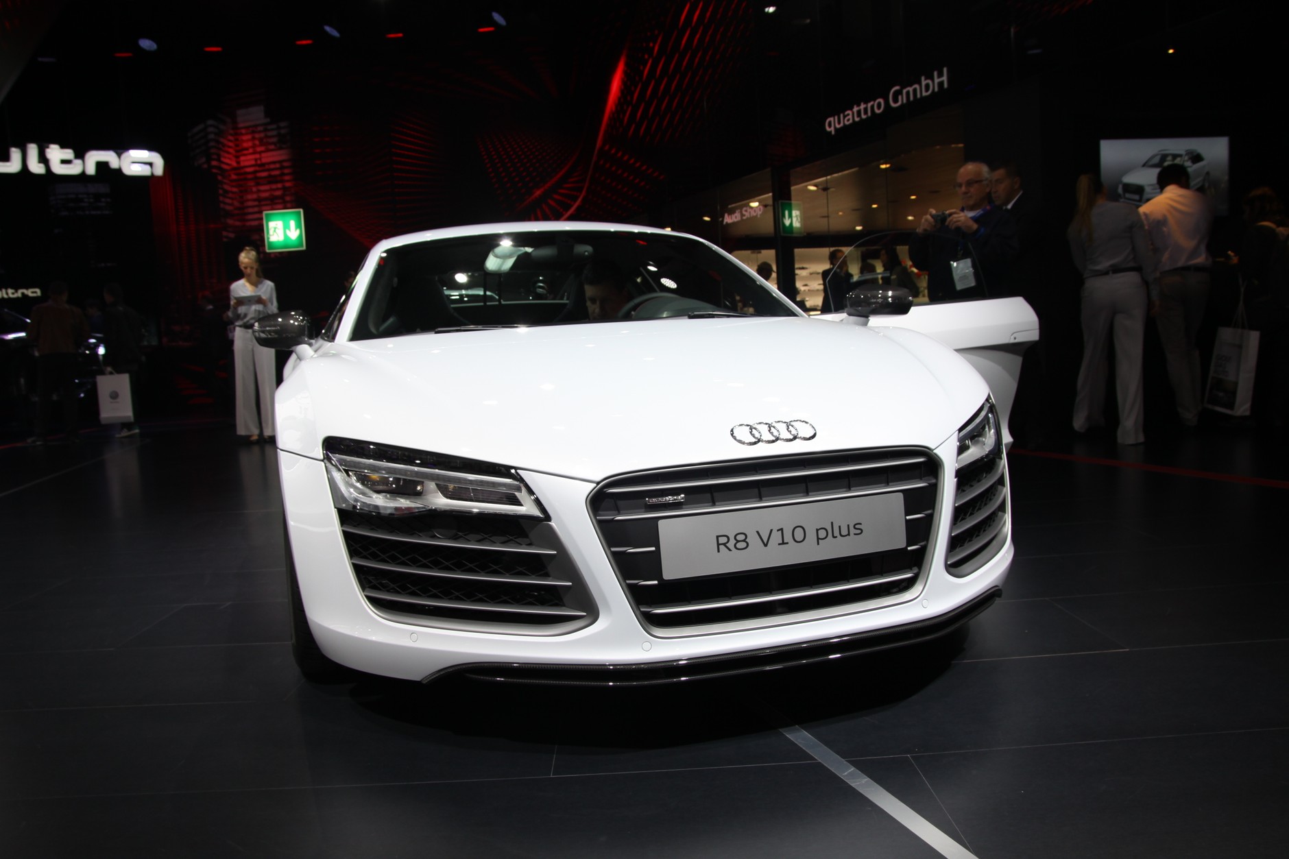 Audi R8 (Paryż 2012)