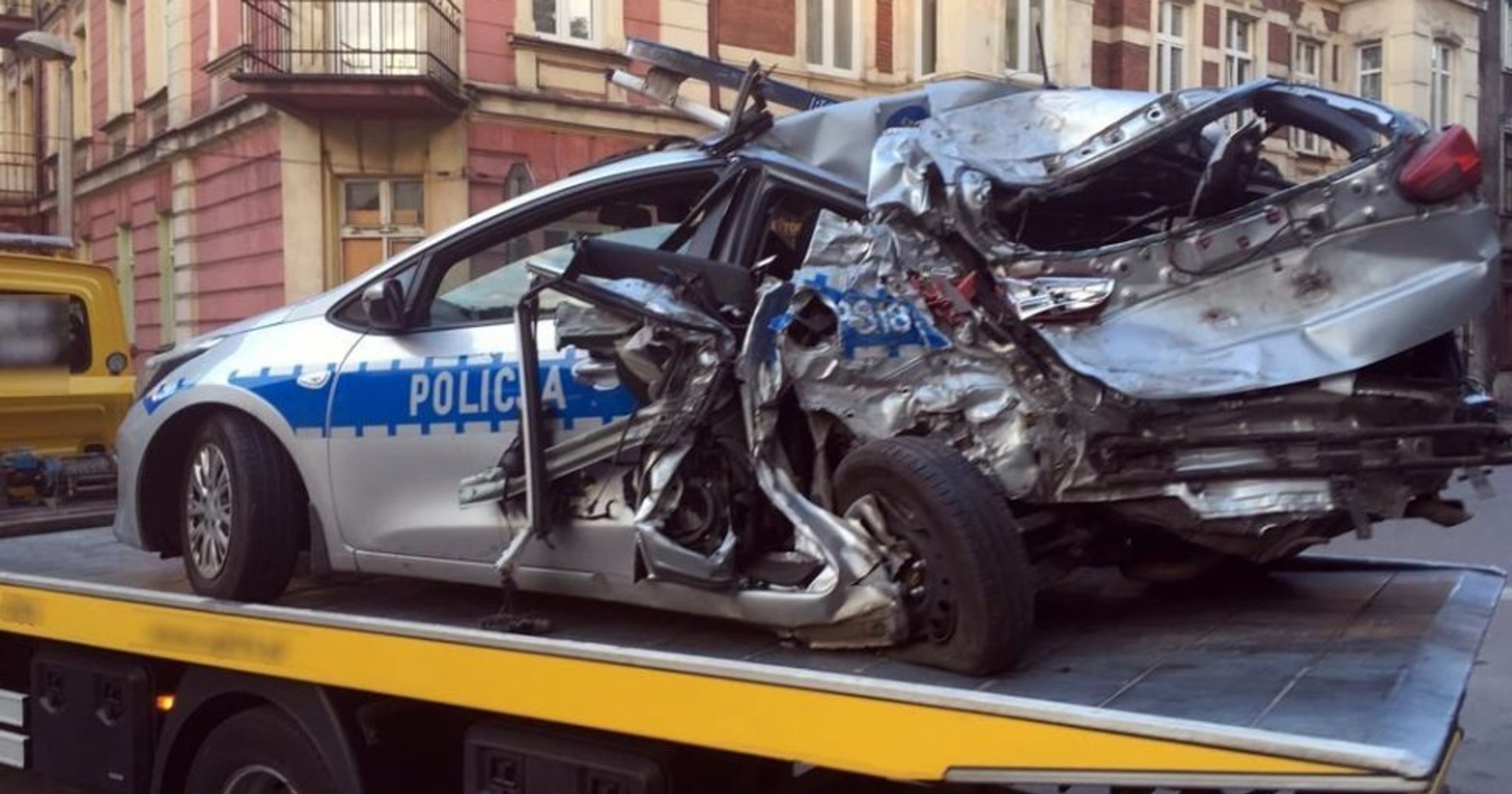 Radiowozy policyjne nadal bez autocasco, bo to... nieopłacalne