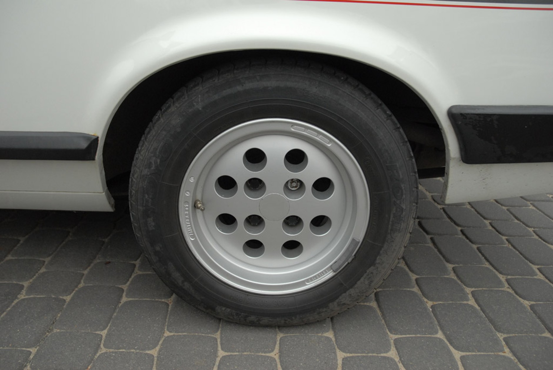 Capri to nie tylko wyspa: poznaj legendarnego Forda Capri