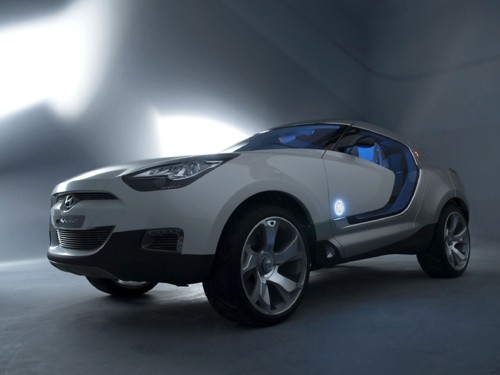 Hyundai QarmaQ - Auto z 900 butelek
