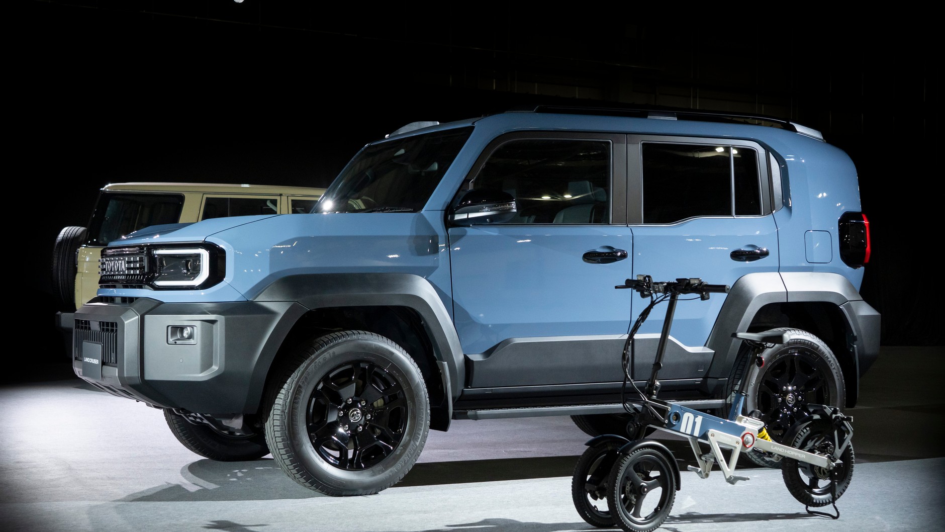 Toyota Land Cruiser FJ