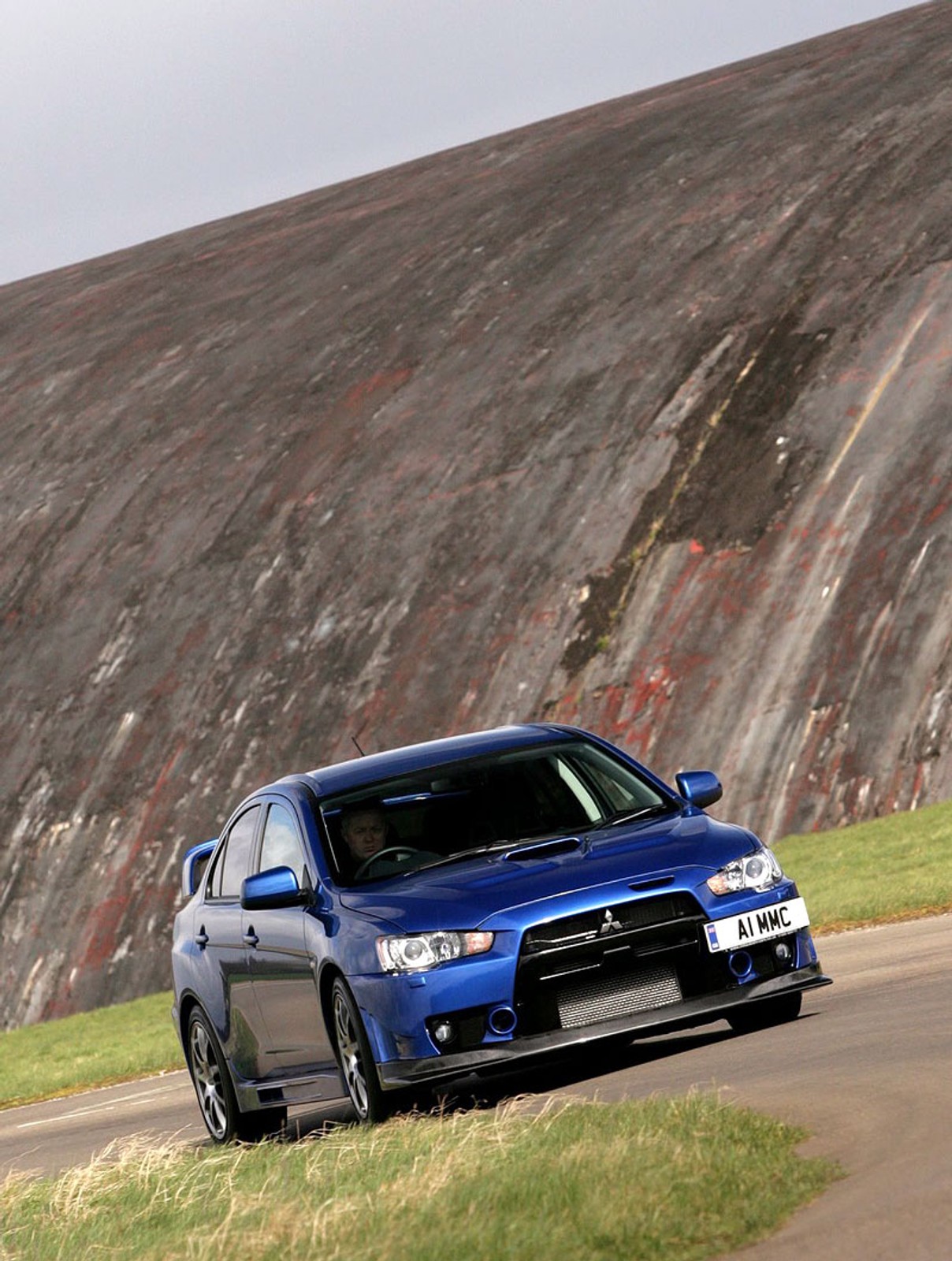 Mitsubishi Lancer Evo X FQ-400: fotogaleria