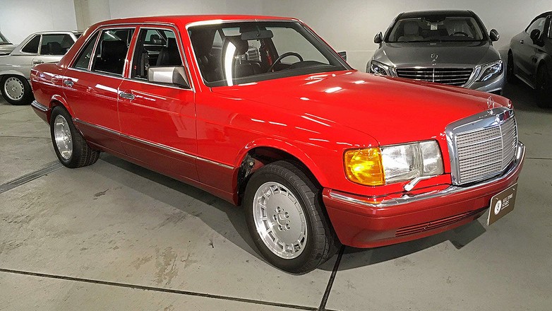 Mercedes Benz 560 SEL