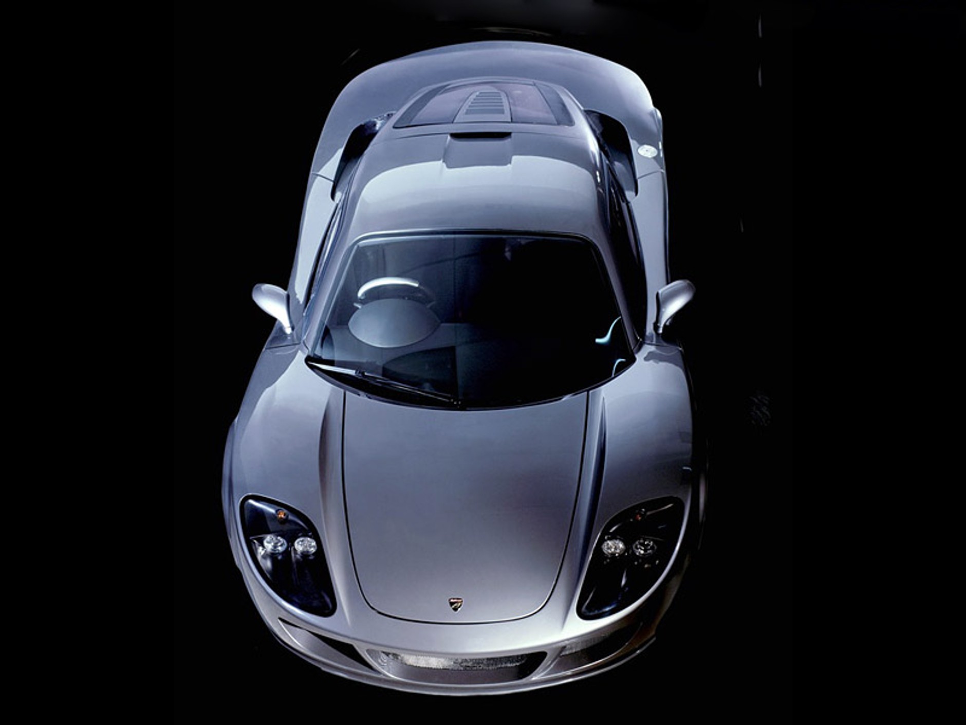 Roszada na Wyspach: Farboud zmienił nazwę na Farbio