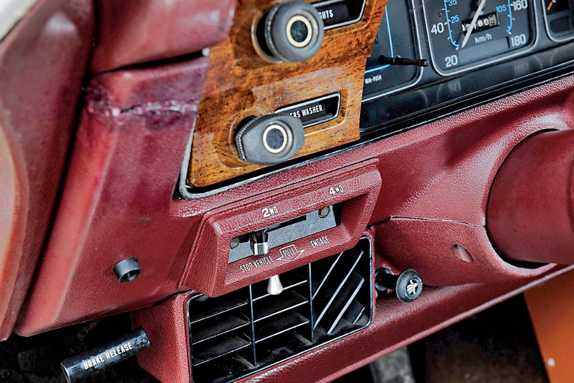 AMC Eagle Wagon- Pluszowy byczek