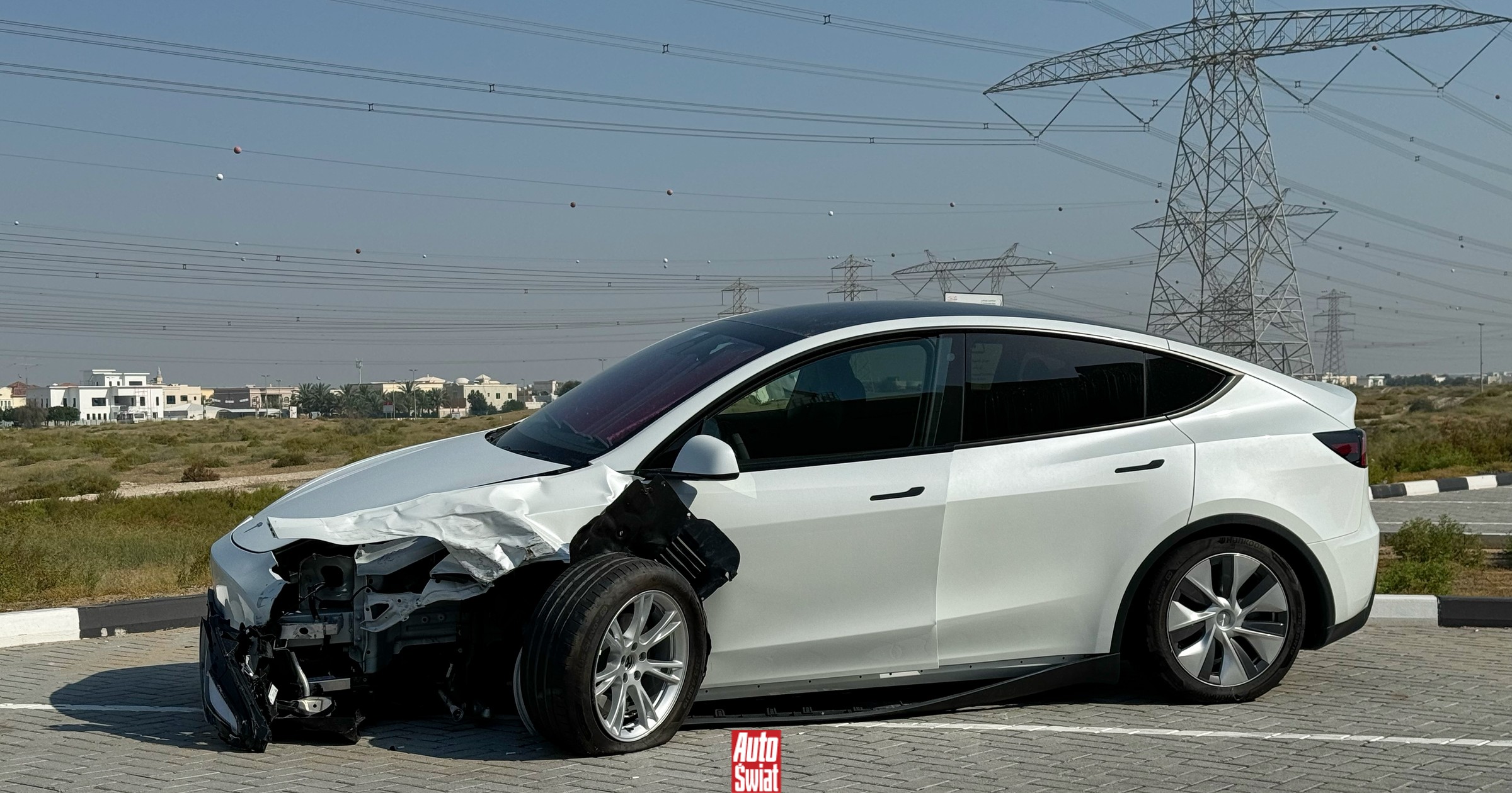 Reuters: Tesla latami obciążała klientów kosztami napraw części, o których wiedziała, że są wadliwe