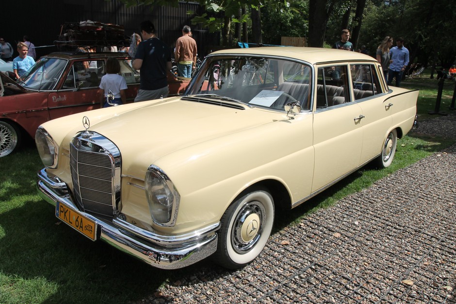Stacja Mercedes 2016 - dzień klasyków