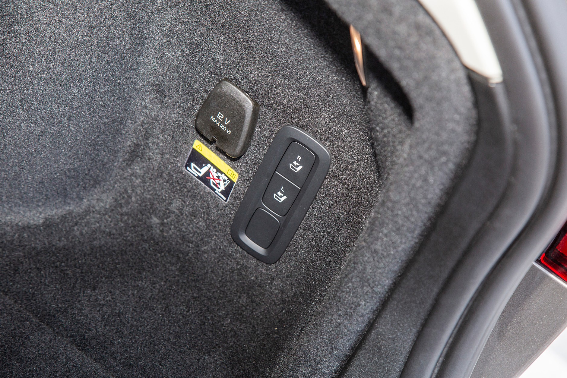 Volvo V60 D4 - ładne, szybkie i praktyczne kombi