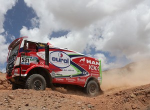 Dakar 2016: Peterhansel po raz 66, Sonik traci (4 etap, wyniki, galeria)