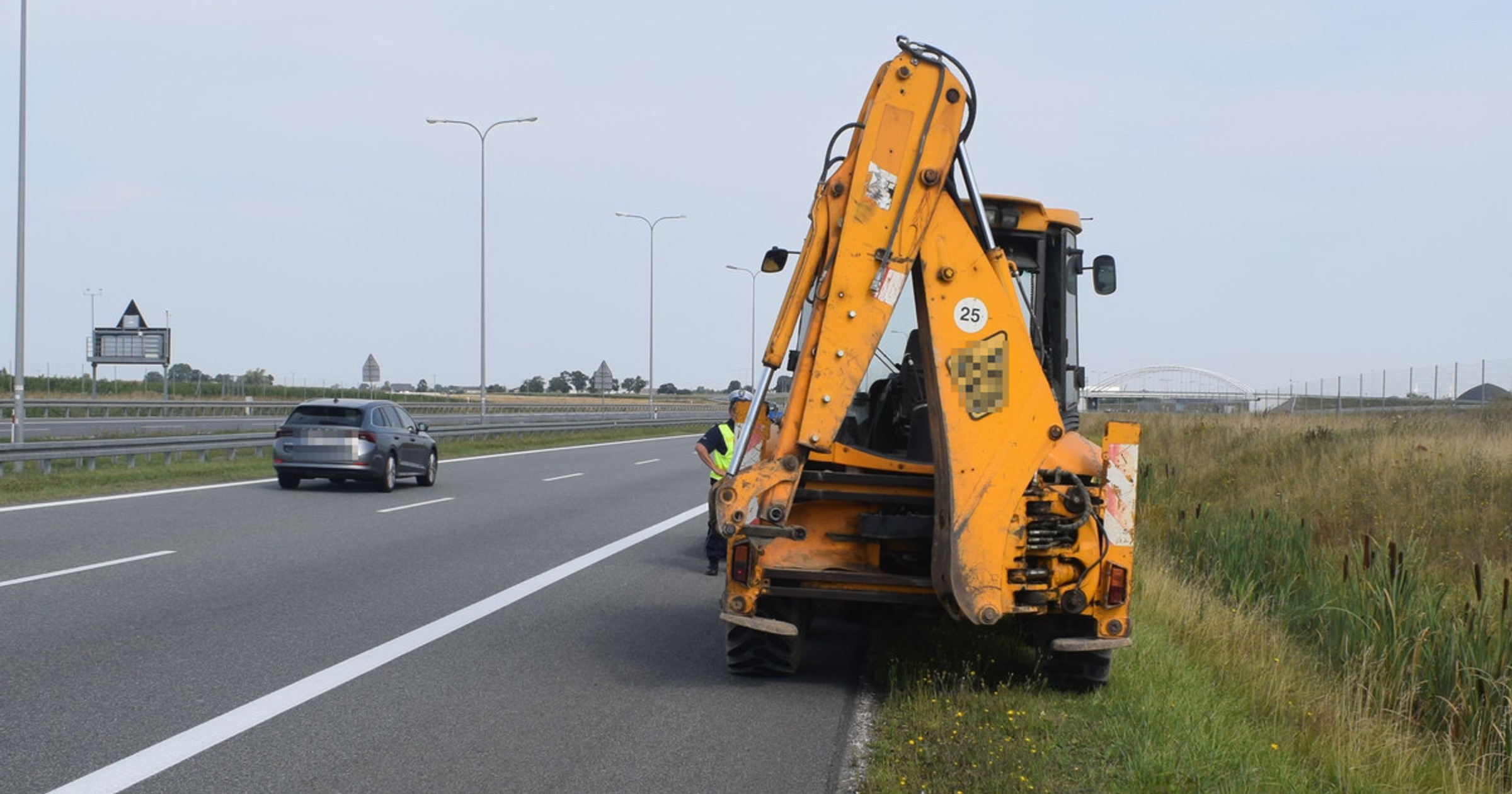 Koparka na autostradzie A1