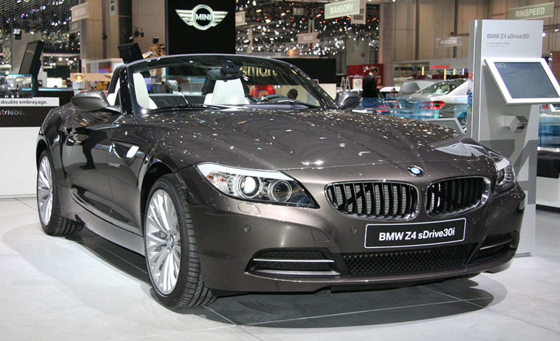 Genewa 2009: pierwsze wrażenia (fotogaleria 1.)