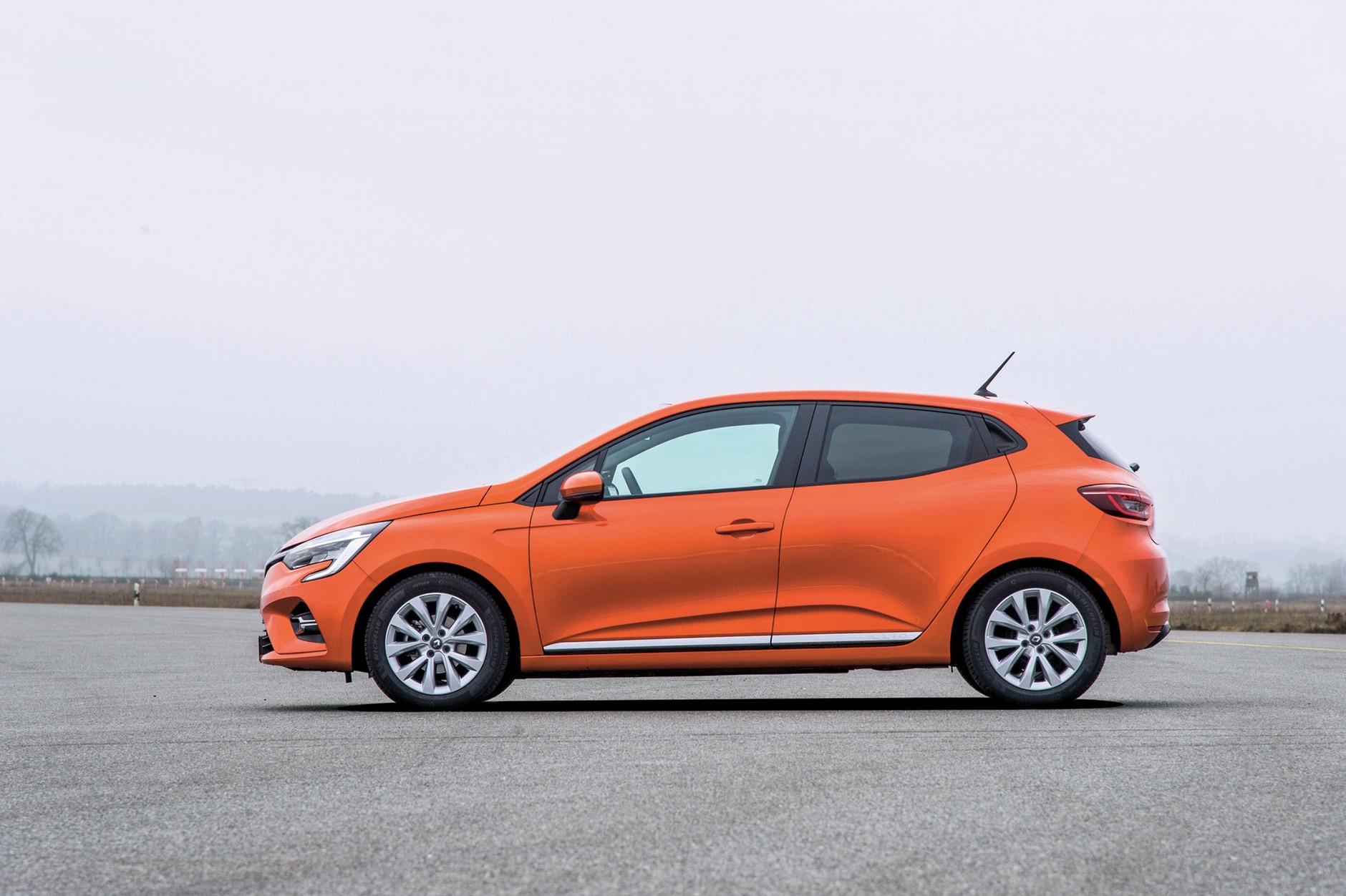 5 aut od 50 000 zł - Renault Clio