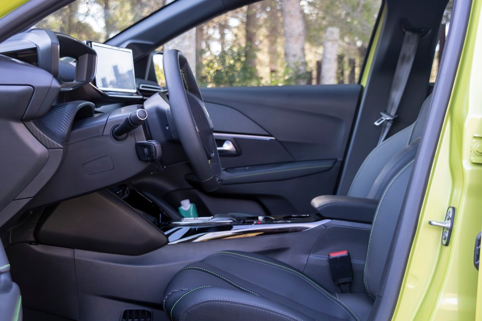 2024 Peugeot E-208
