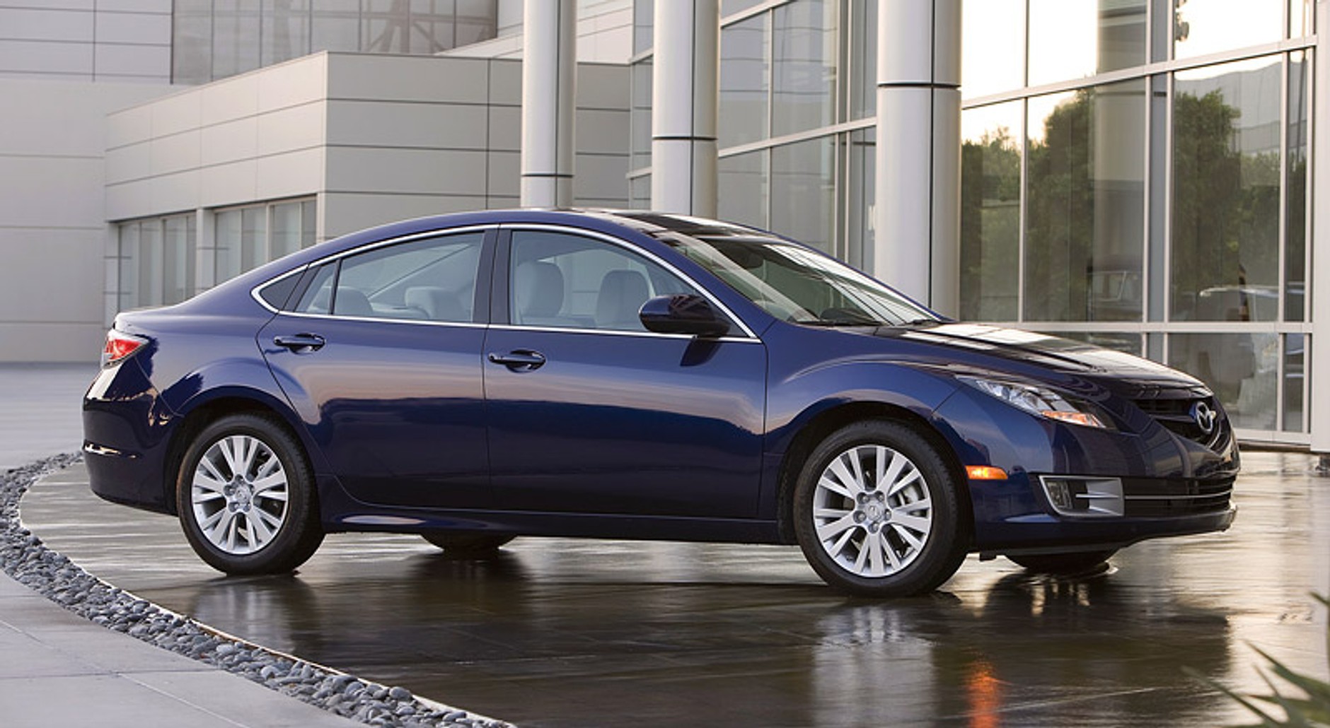 Mazda 6 w USA: tylko w wersji sedan, ale z silnikiem 3,7 V6 (272 KM)