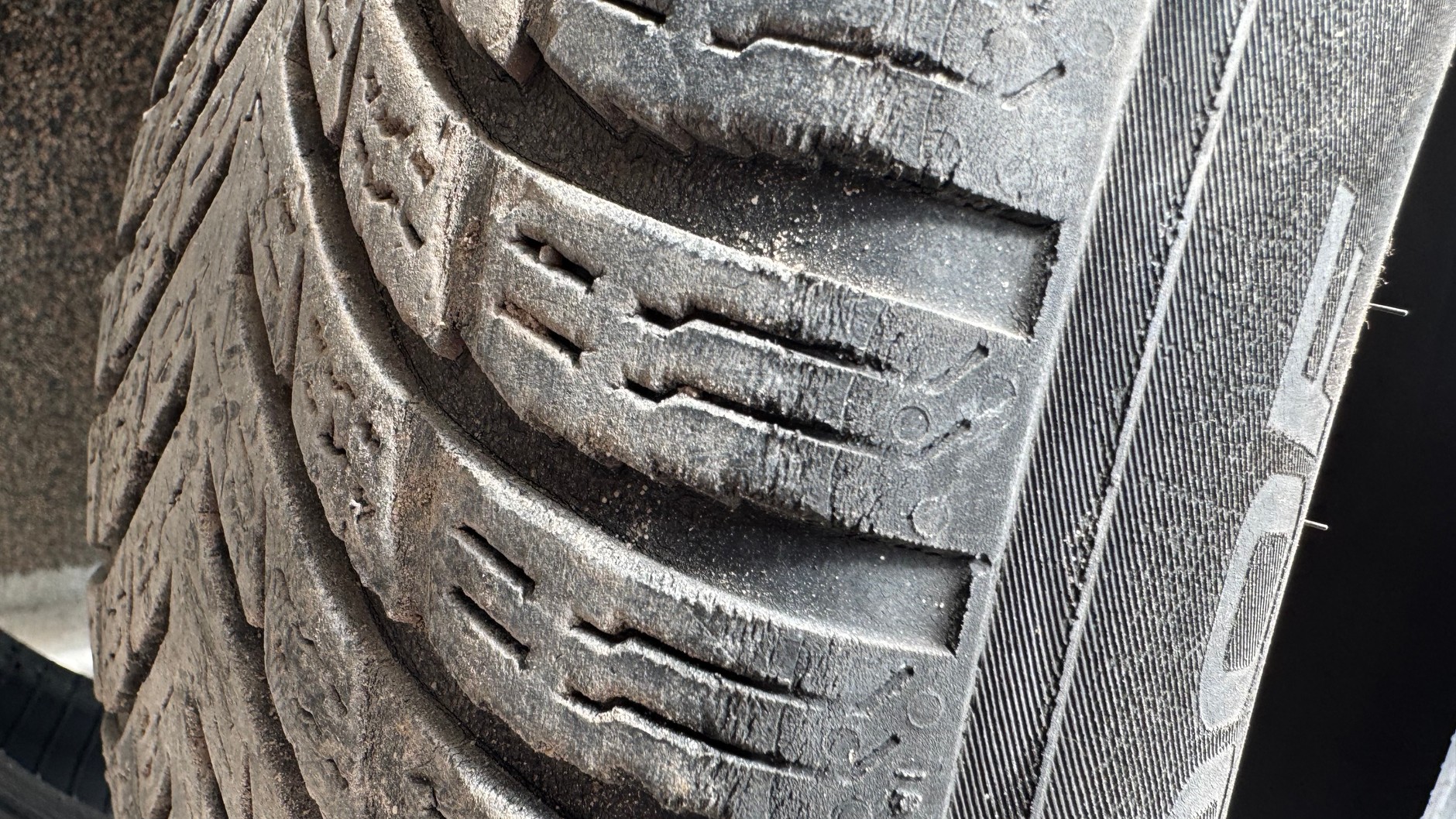 5-letnie opony wyprodukowane w fabryce w Rosji