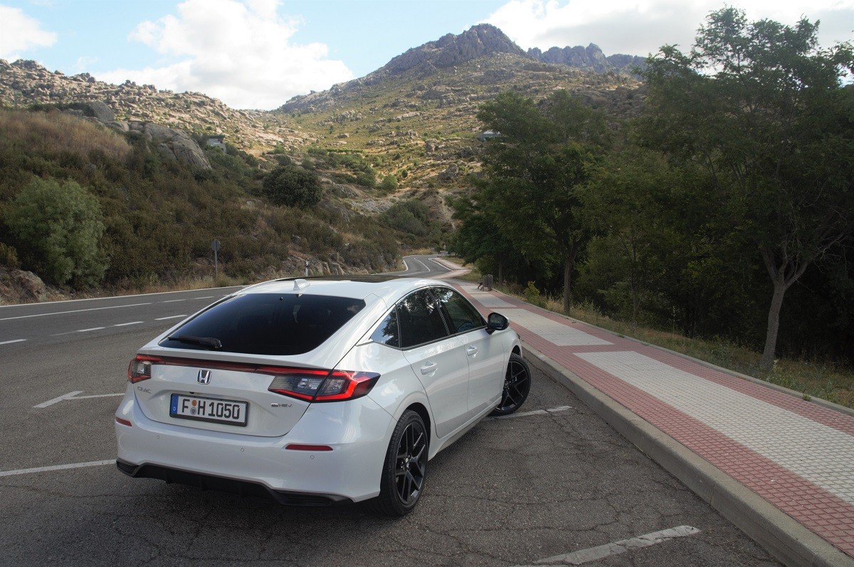 Kręte górskie drogie to ulubione miejsce Civica e:HEV