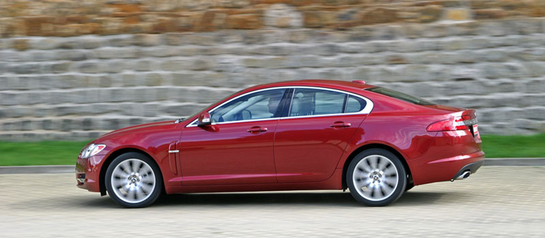 Jaguar XF – pierwsze wrażenia