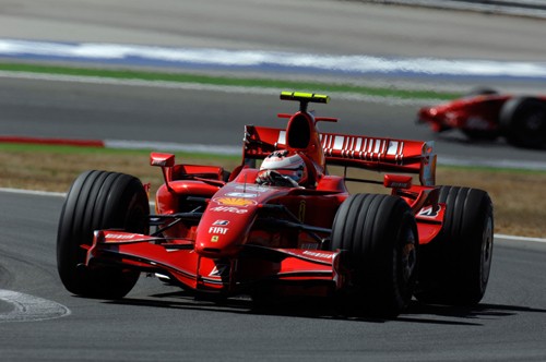 Dublet Ferrari nad Bosforem